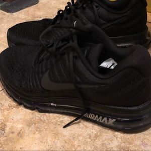 Nike AirMax 2017 triple black